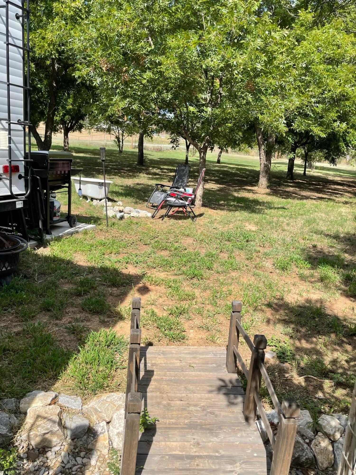 Pet Friendly Graham Home Route 66 At The Mistletoe Farm Экстерьер фото